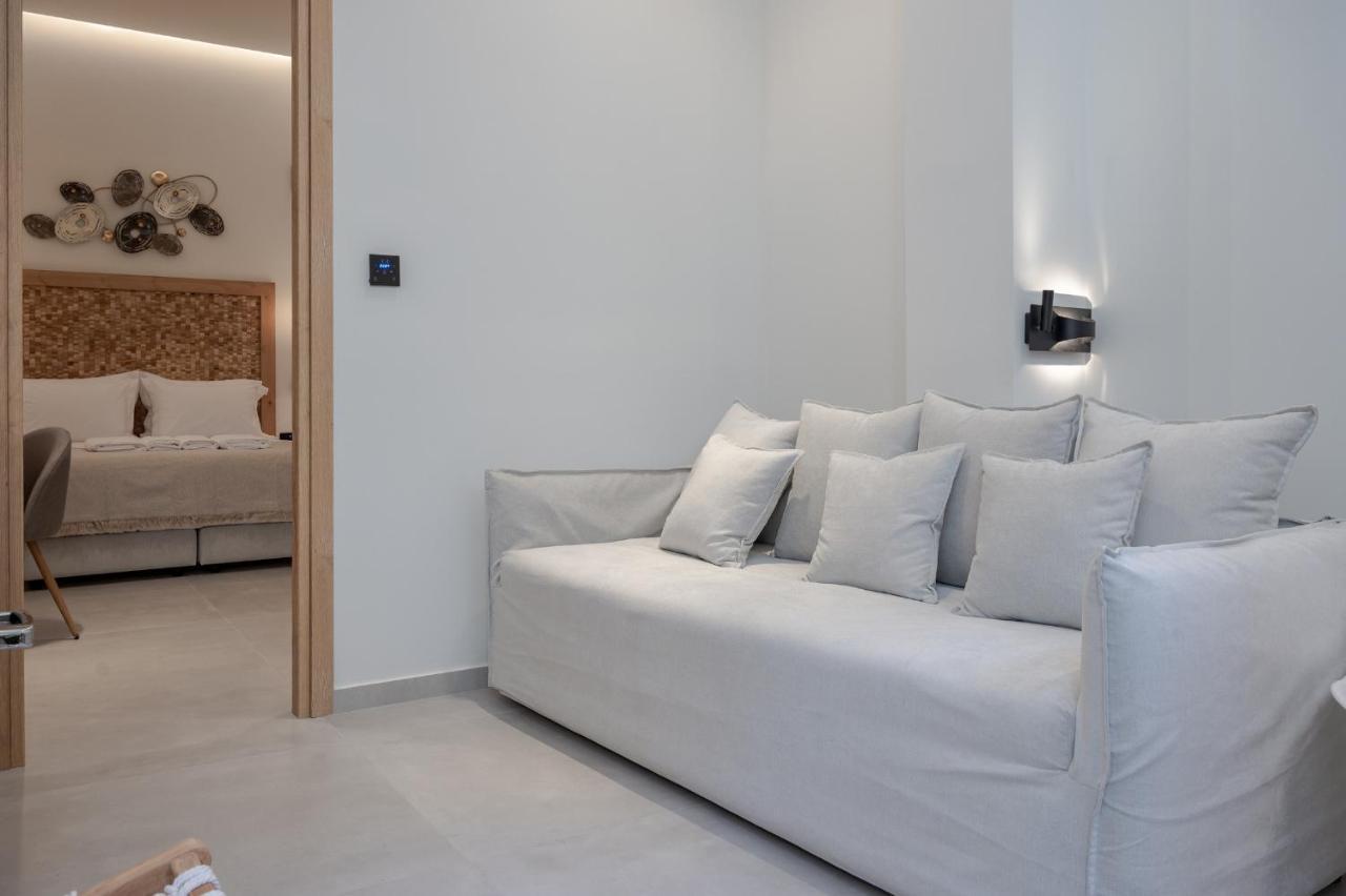 Marea Boutique Suites 罗希姆诺 外观 照片