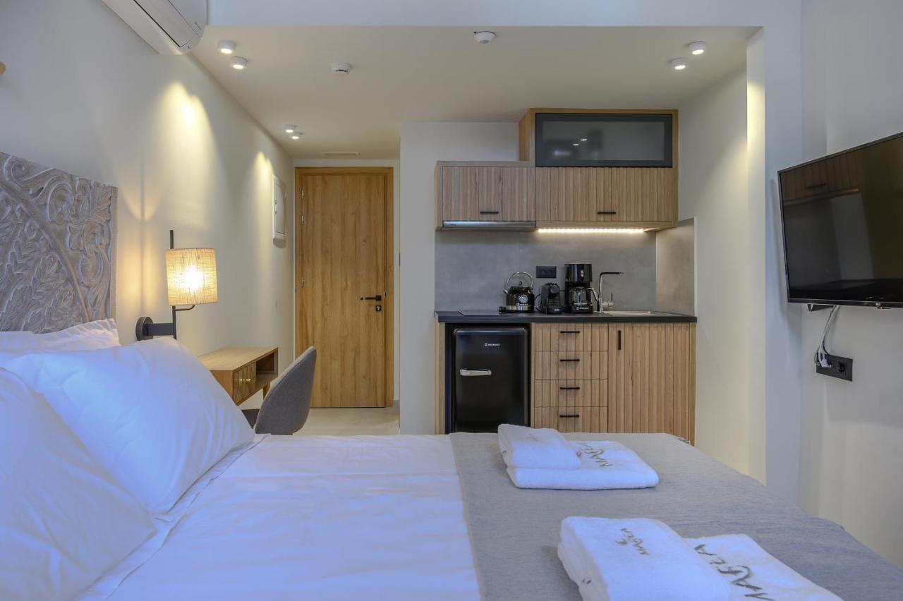 Marea Boutique Suites 罗希姆诺 外观 照片