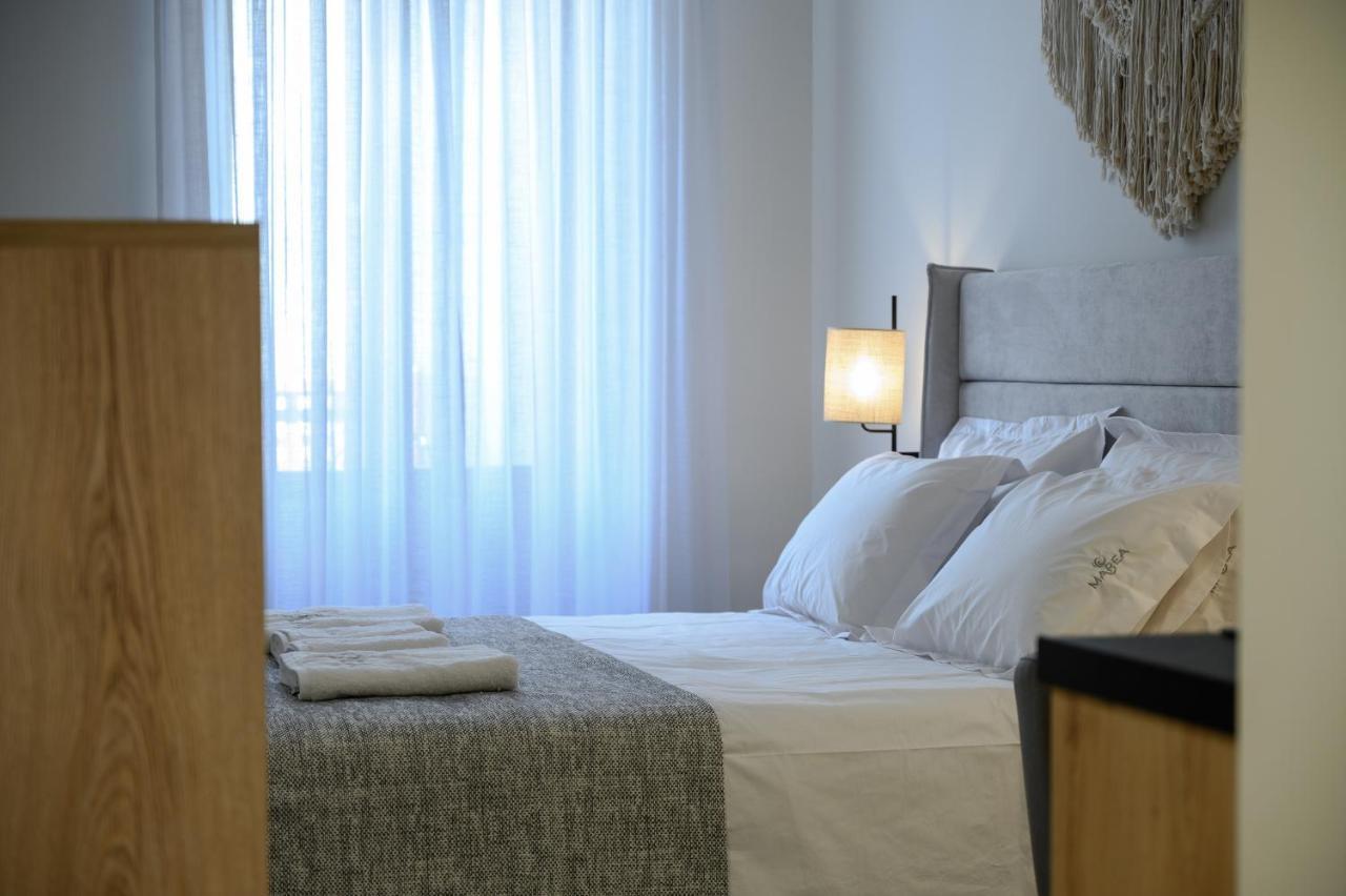 Marea Boutique Suites 罗希姆诺 外观 照片