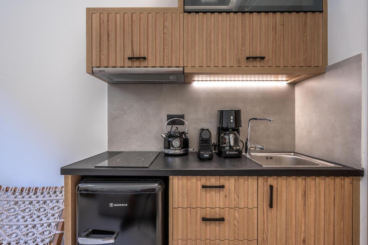Marea Boutique Suites 罗希姆诺 外观 照片