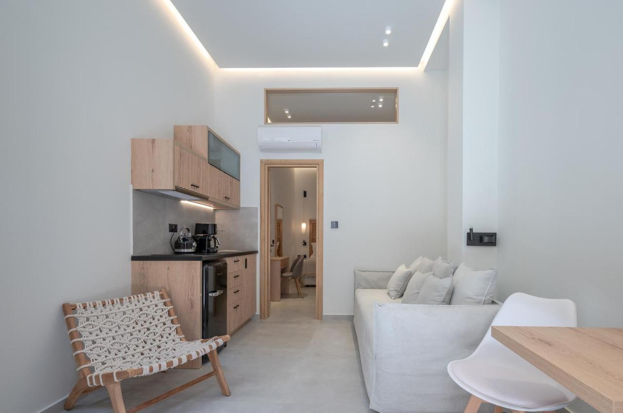 Marea Boutique Suites 罗希姆诺 外观 照片